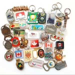 Vintage Canadian Keychains🎄Ornaments🎄Toronto